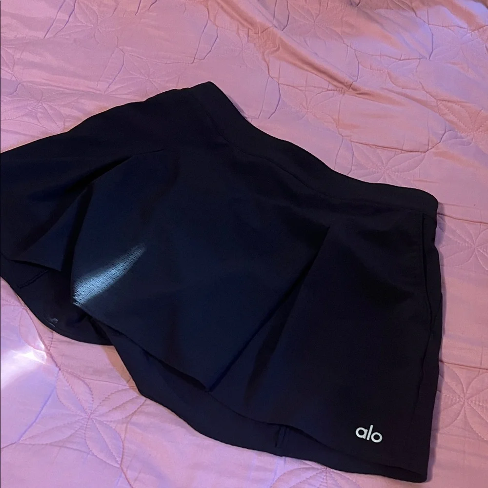 ALO Yoga Black Circle Skater Skirt